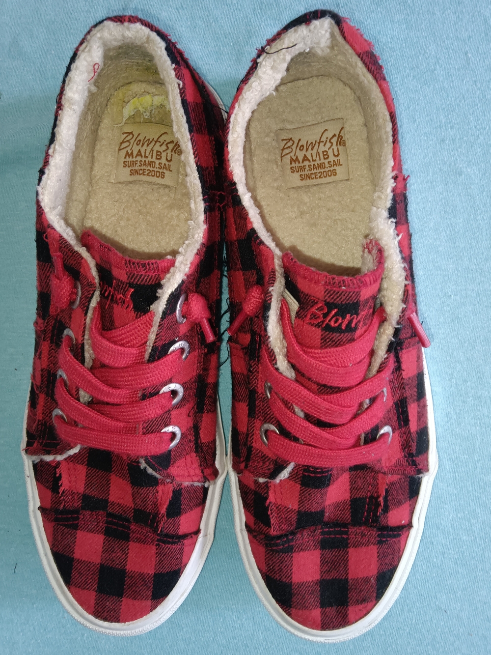 Blowfish Kids Red and Black Plaid Fleece-Lined Sneakers